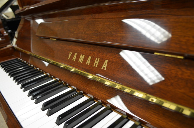 1992 Yamaha U3F Professional Upright